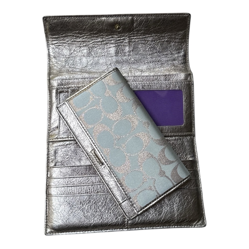 Coach Beige and Gold Leather Wallet with Checkbook holder - Picture 4 of 4